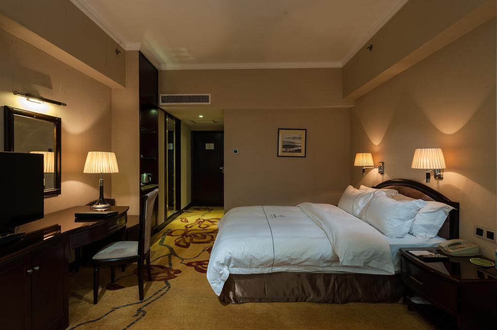 Gangrun Hotel Guangzhou Beijing Road Branch Екстериор снимка