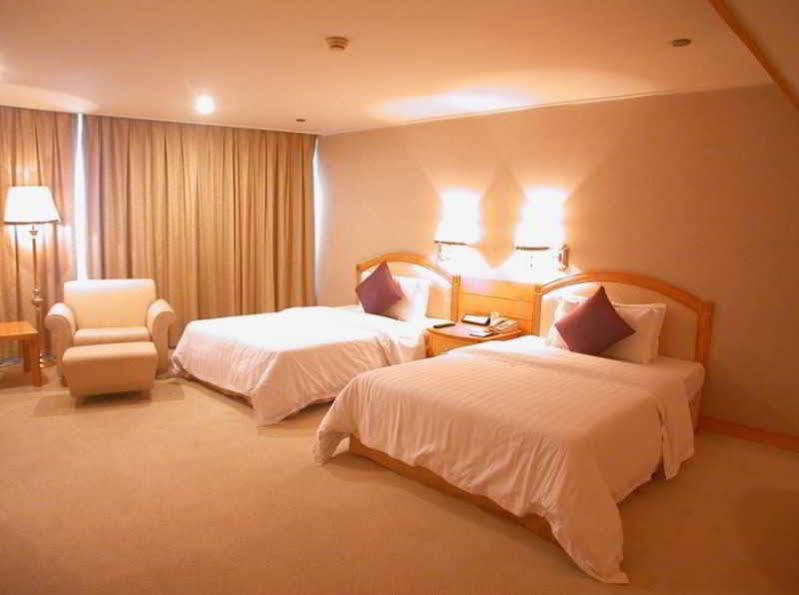 Gangrun Hotel Guangzhou Beijing Road Branch Екстериор снимка