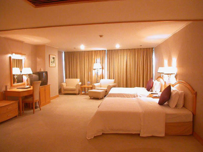 Gangrun Hotel Guangzhou Beijing Road Branch Екстериор снимка